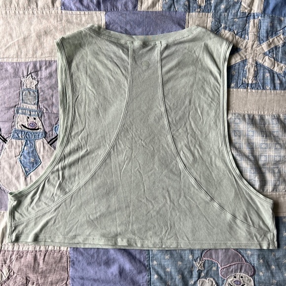 Lululemon Womens Light Sage Green Floral Graphic Cropped Muscle Tank Top Small - Picture 9 of 10